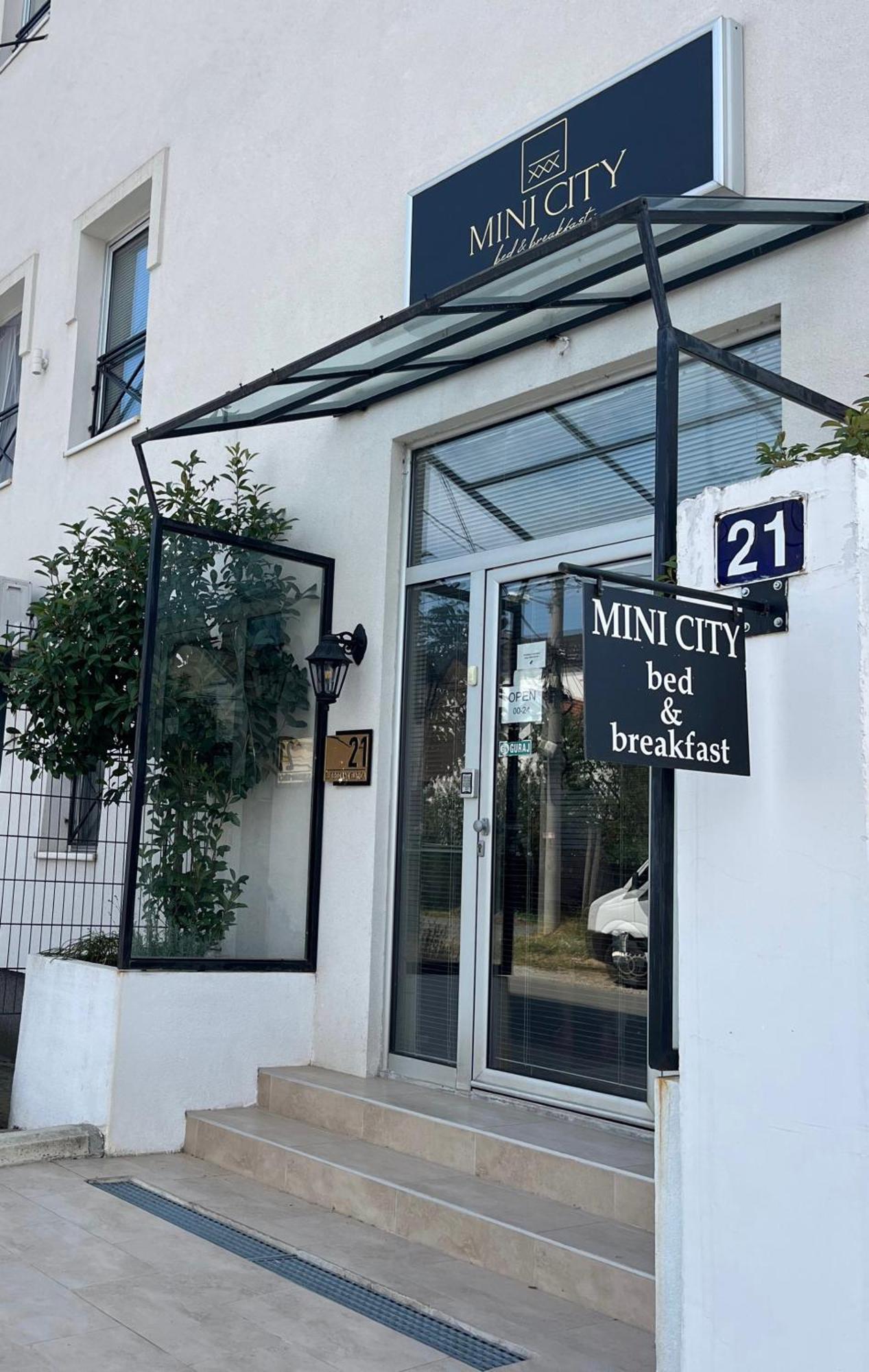 Minicity Inn Belgrado Exterior foto